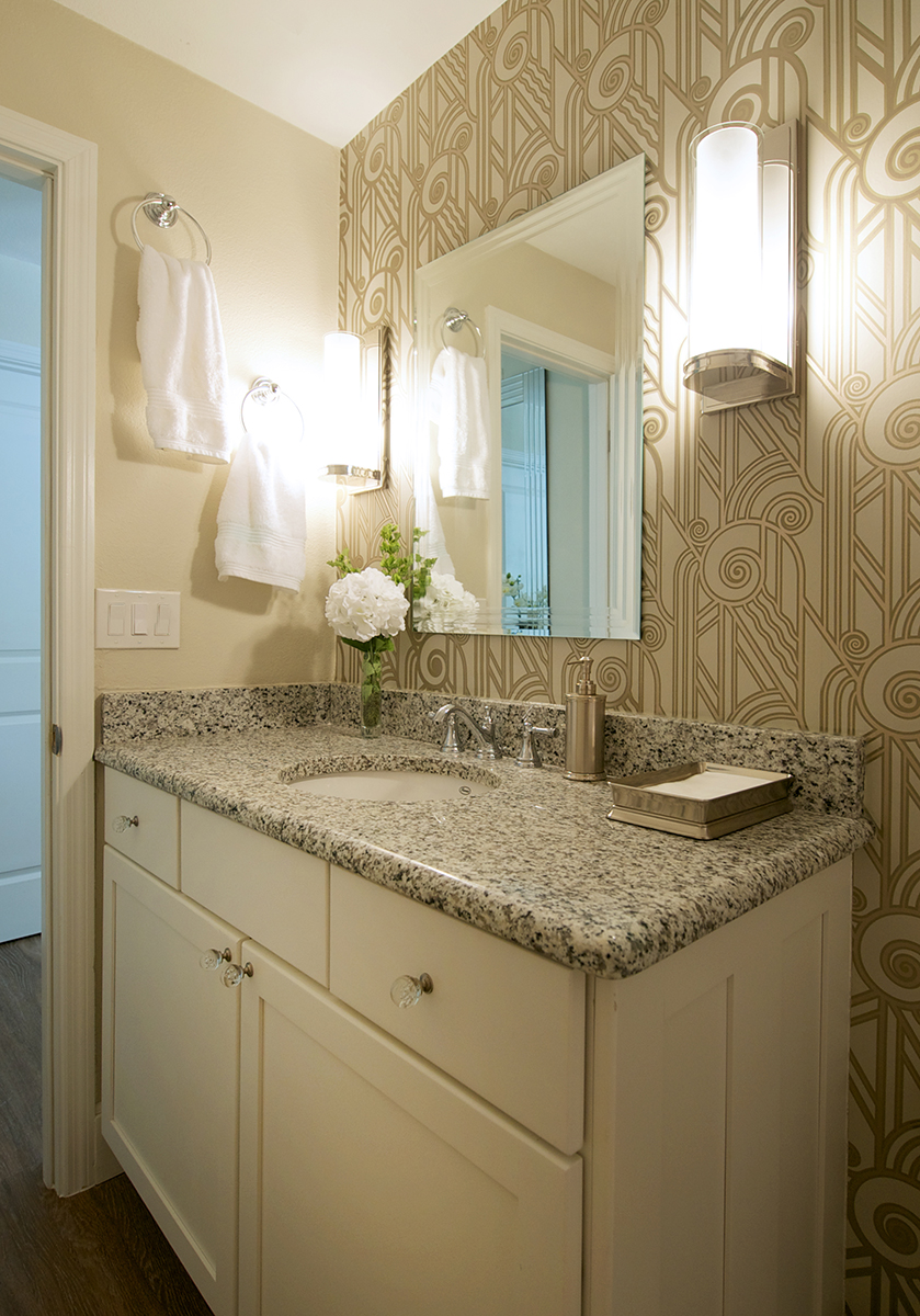 restroom-for-club-room